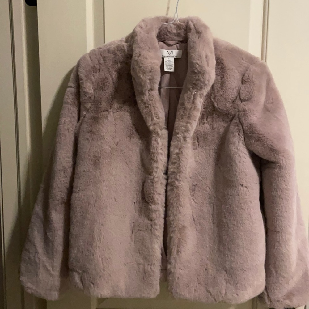 Magaschoni faux fur dusty rose colored jacket. Size S. New without tags
